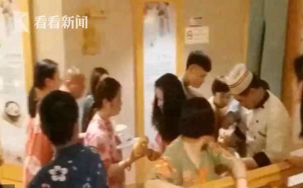 「喪屍客」搶食物！270元就可以享受SPA+吃到飽　服務生被嚇到逃命