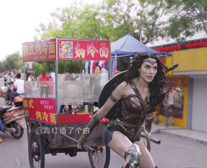 神人改圖！　如果超級英雄是「中國攤販」　意外無違和網友笑慘