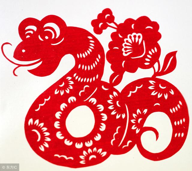 農曆二月二十六，天官下降賜福，8大生肖【請接財】接住了，財運旺順發一整年