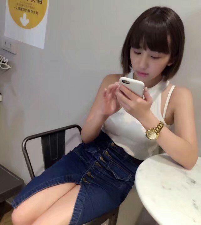 天氣轉暖，女騎士們都開始上街了，但這樣的女騎士還是第一次見！