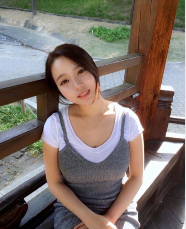 【這些年累積太多壓力】為了證明妹子有多天然~特地搜了妹子以前的學生照給大家看！~