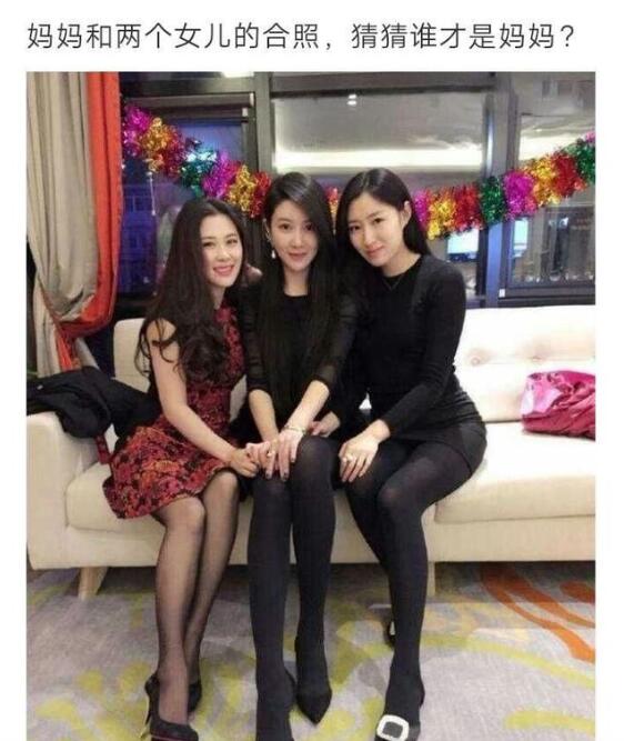 美女，你這自拍照片，信息量有點大啊！看得我都不知道怎麼幫你圓場！好好愛惜身體吧！