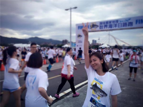 賈靜雯生產後快速恢復「46公斤」身材，她大方公開「瘦身三部曲」