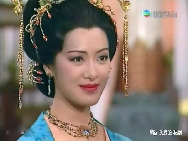 曾是TVB花旦，跑去上海當公關！如今曝離巢原因！