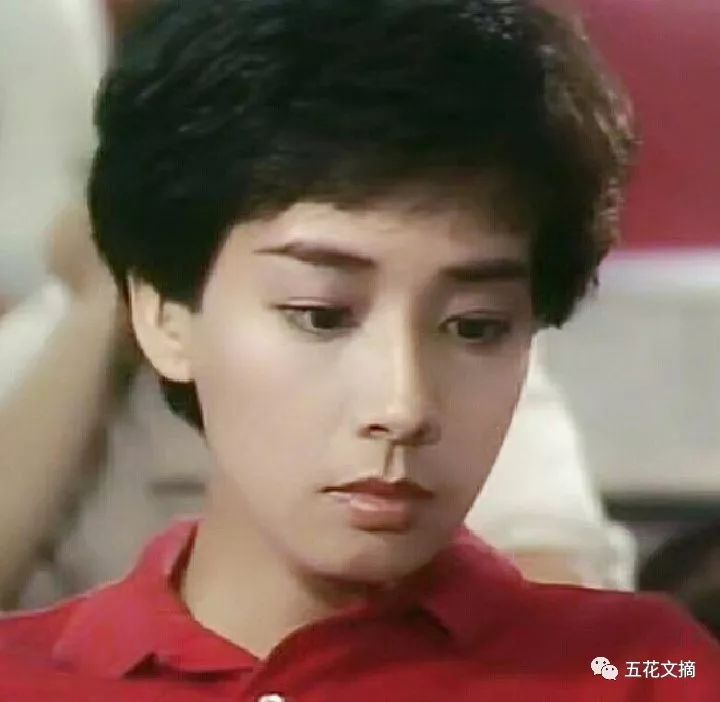 拜託！剛拿影后的她 真的不是張國榮初戀女友！她和哥哥的那段青澀戀 太多細節你們一無所知！