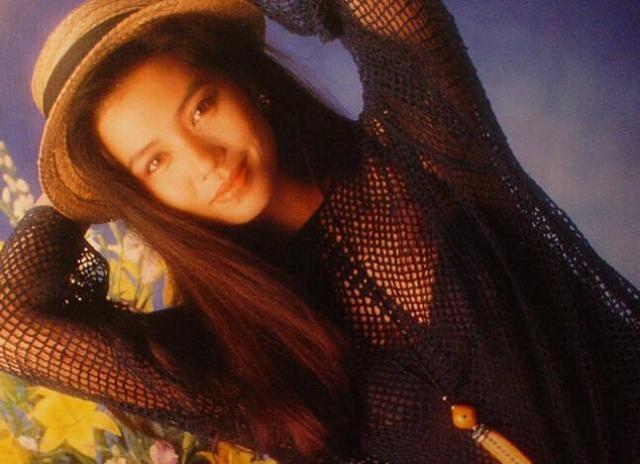 十大最美港姐之首，暫不拍TVB港劇，花數十萬元去讀書人氣可沒減