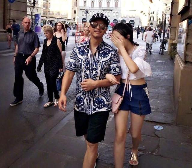 甄子丹每年都為嬌妻慶生秀恩愛，為何當初兒子病重他都不去看一下