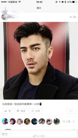 「超濃混血味肌肉天菜」帥到男女通殺，某天開直播「0修圖肥大叔真面目曝光」粉絲怒摔手機！