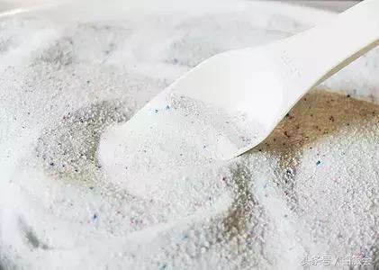  原來「蚊子」喜歡在耳邊嗡嗡叫是因為…！這招學起來牠三分鐘就直接死了！簡單又100%見效！