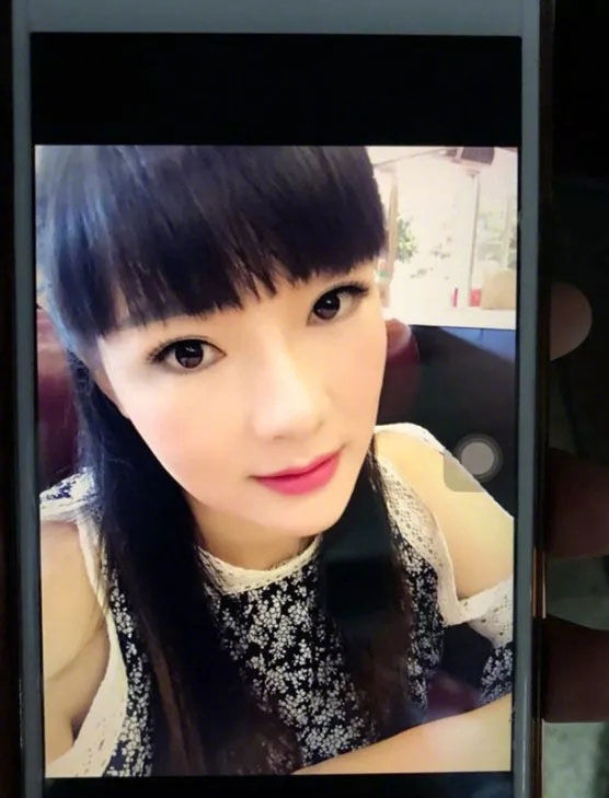 地方40歲大媽扮少女騙走土豪3千萬！「化妝神技」讓警方都驚呆…. 根本=變臉