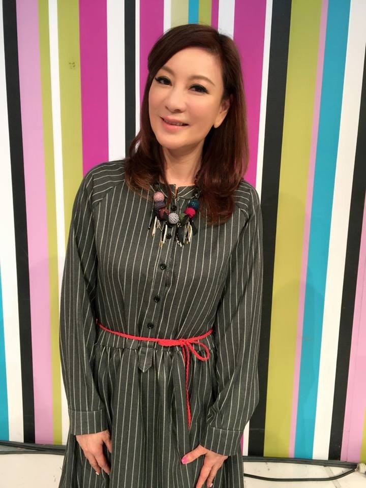 51歲「楊繡惠」一向孝順親民，但日前接受採訪時竟大罵爸爸「沒長大腦」，沒想到竟是因為..... 