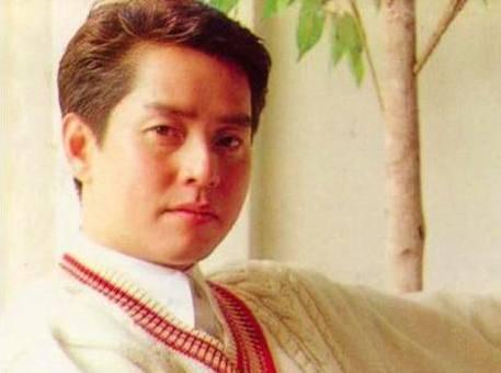 年輕丁克讓老婆打胎，卻和小女友生了兒子，今前妻心灰意冷出家!