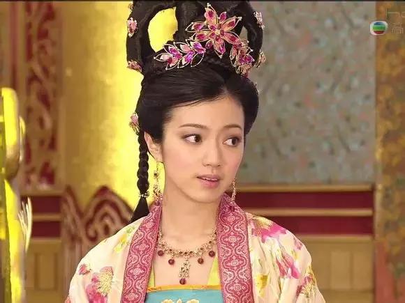 曾是《四葉草》女主角卻淪為TVB萬年女配 心灰離巢