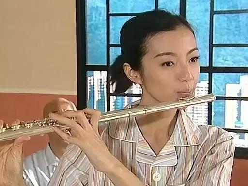 曾是《四葉草》女主角卻淪為TVB萬年女配 心灰離巢