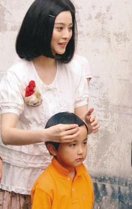 驚！欺騙外界19年「私生子」近照終於「曝光」，長相酷似35歲范冰冰！不過謠言因為「這樣」不攻自破.... 