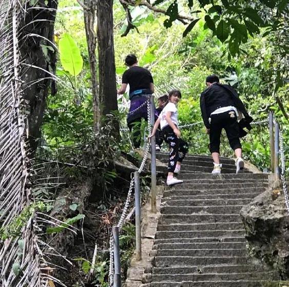 森碟要被打造成為下一個袁姍姍？九歲的她身上居然已經有馬甲線