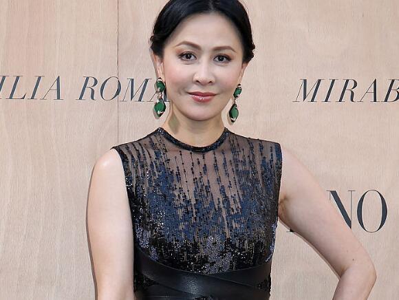 歲月不饒人啊……49歲一代TVB花旦新照曝光，被造型師坑了？