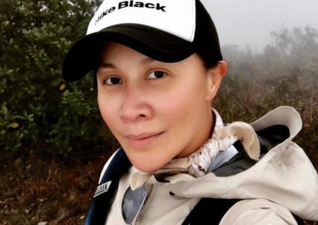 歲月不饒人啊……49歲一代TVB花旦新照曝光，被造型師坑了？