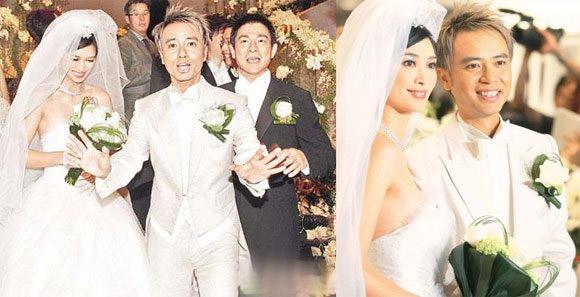 50歲李克勤與太太十指緊扣過馬路，太太素顏近照亮了！
