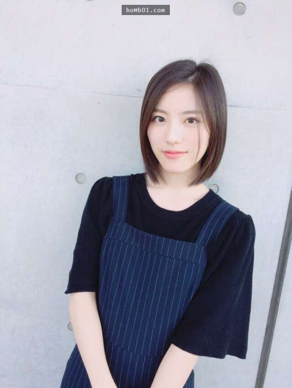 這位女高中生現在看過一眼就會忘記她長怎樣，但一化完妝…大家立馬排隊應徵當男友！