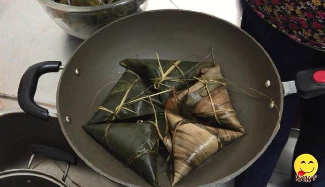 端午節再也不用買糯米粽子，廚娘教你簡單在家做，步驟詳解，收藏