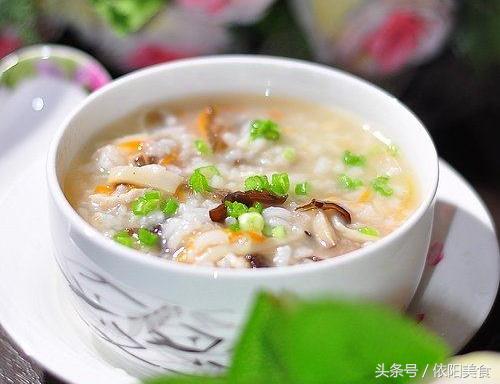 10種「養胃粥」香噴噴熱呼呼，天天吃也不膩，甜的鹹的都美味