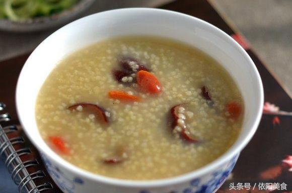 10種「養胃粥」香噴噴熱呼呼，天天吃也不膩，甜的鹹的都美味