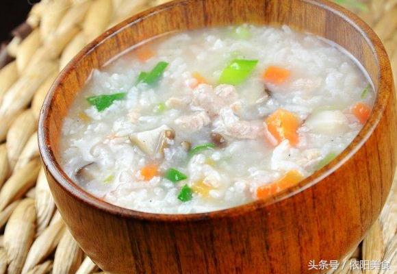 10種「養胃粥」香噴噴熱呼呼，天天吃也不膩，甜的鹹的都美味