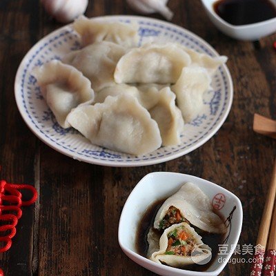家常水餃-香菇胡蘿蔔韭菜豬肉餡 