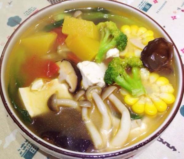 舌尖素食：12款風味蔬菜湯，暖胃又養人！ - Q博士