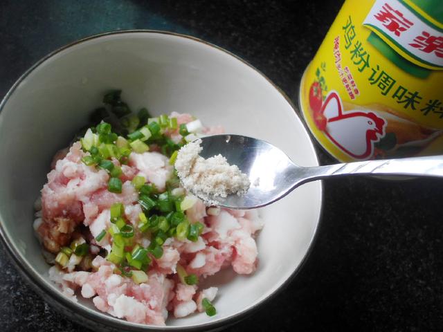 四季豆是餐桌上的家常菜，但這2種做法最易中毒，千萬要小心