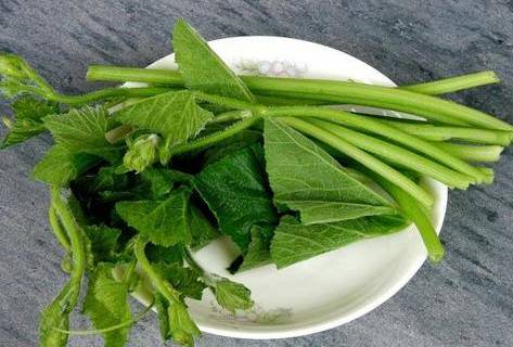 一種菜葉子，能治胃痛、降血壓、去結石，你今天吃了嗎？