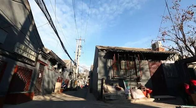 3坪破房「要在床上小便」小到無法住人！設計師巧手改造「2房1衛+1廳1廚」住一家3口剛好～
