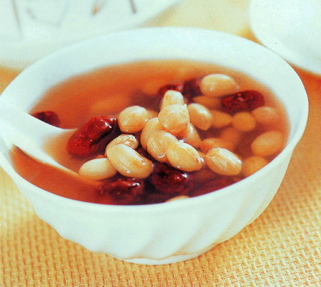 花生和它一起煮，勝吃無數補藥！降血壓、降血糖、補血補腎，還能防治老花眼！