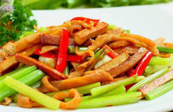 便秘好痛苦！多吃6道料理，讓你滿腹大便「輕鬆排」！