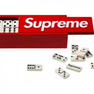 特別企劃 │ 裝一箱直接登機飛出國吧！在與 RIMOWA 聯名行李箱釋出前，Supreme 早就幫你備好一整套登機小物！