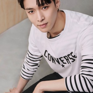 Converse 回歸經典本質！張藝興、歐陽娜娜堅持只用 Chuck』70 細節說話！