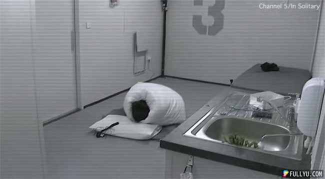 挑戰「72小時孤獨大賽」只有她成功拿獎金，第三天「變這樣」好可怕！
