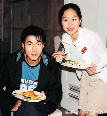 劉愷威對她念念不忘，嫁入豪門後卻慘遭家暴，為產女42歲生第三胎