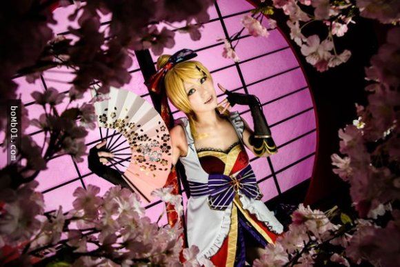 12張「高製作費Cosplay照」背後心酸的真相圖，最後一張害我笑到被老媽巴頭啊！
