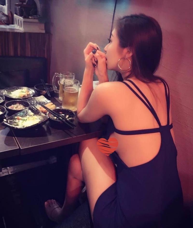 「餐廳隔壁座正妹」太吸睛！高顏值讓人戀愛了