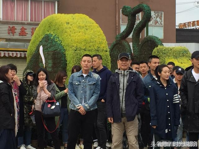 賈乃亮出席《誓言》開播發布會，上台說了四個字，令粉絲淚奔