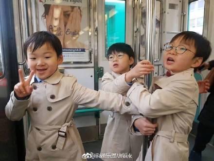 宋家三胞胎跟媽媽去法國 三胞胎近照曝光 民國長大了！