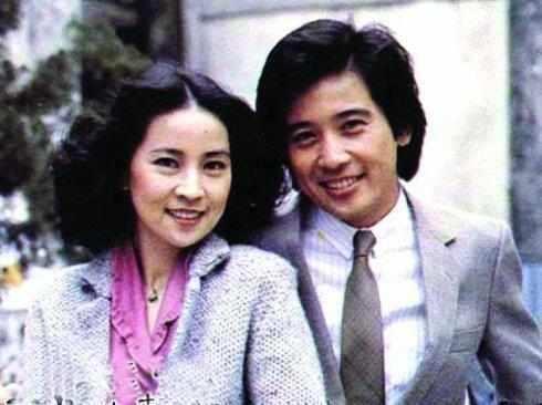 小龍女吳卓林流落街頭求人收留，成龍流著眼淚說：她是這輩子最對不起的人！