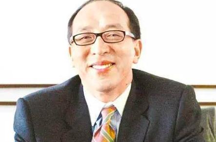 她被封「第一鬼後」卻入戲太深患抑鬱症，富豪老公為其「散84億資產」，如今56歲的她居然！