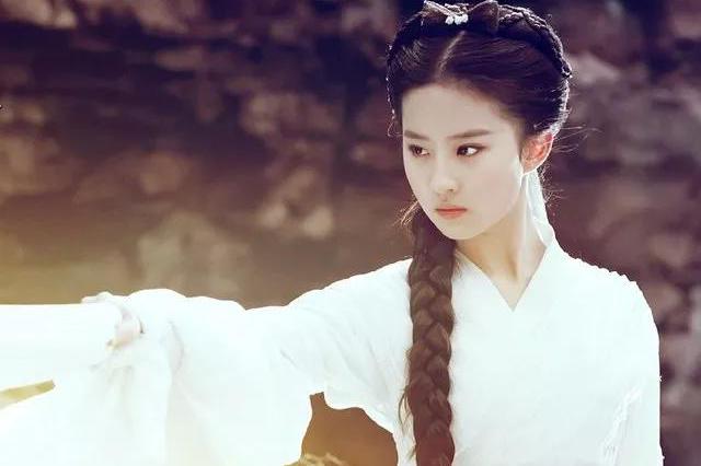 最美的10位純天然女星，劉亦菲只能排第5，第1實至名歸！