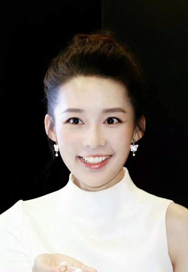 最美的10位純天然女星，劉亦菲只能排第5，第1實至名歸！