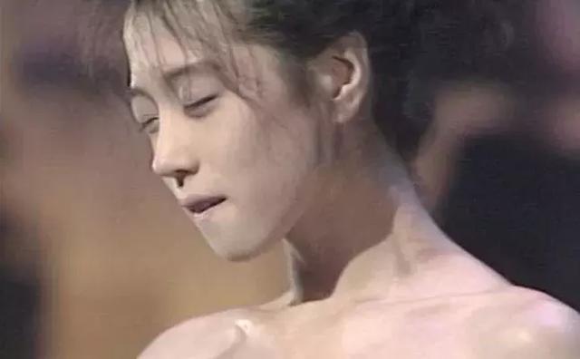 紅過王菲，美過王祖賢！卻為出軌渣男割腕自殺，毀掉她一生！