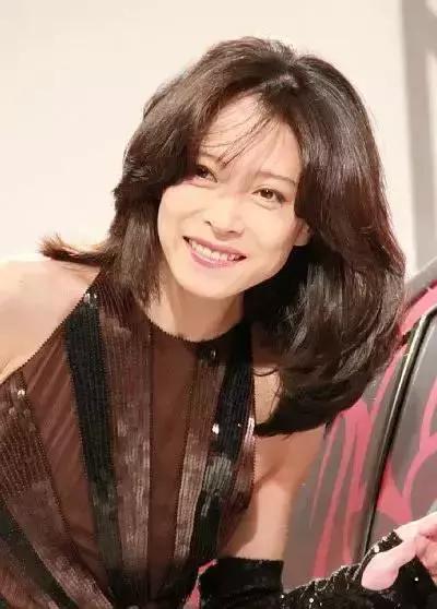 紅過王菲，美過王祖賢！卻為出軌渣男割腕自殺，毀掉她一生！