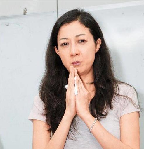 吳卓林認成龍視頻有貓膩，成龍吳綺莉憤怒指責幕後主使